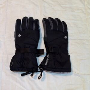 Columbia Women’s ski/snowboard gloves